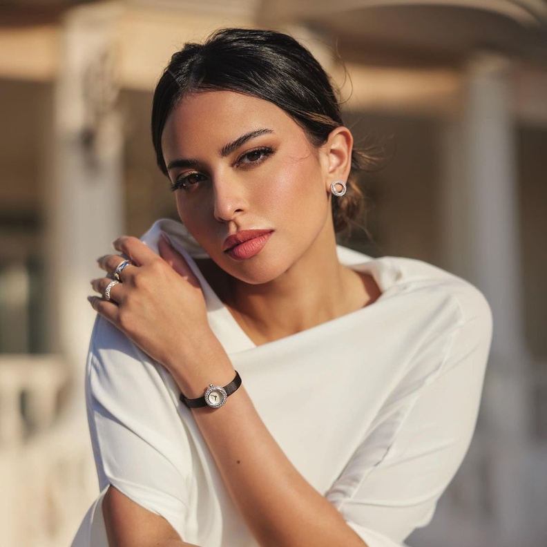 مكياج خفيف اعتمديه في اليوم الوطني السعودي 2023 بأِسلوب مدونات الجمال السعوديات