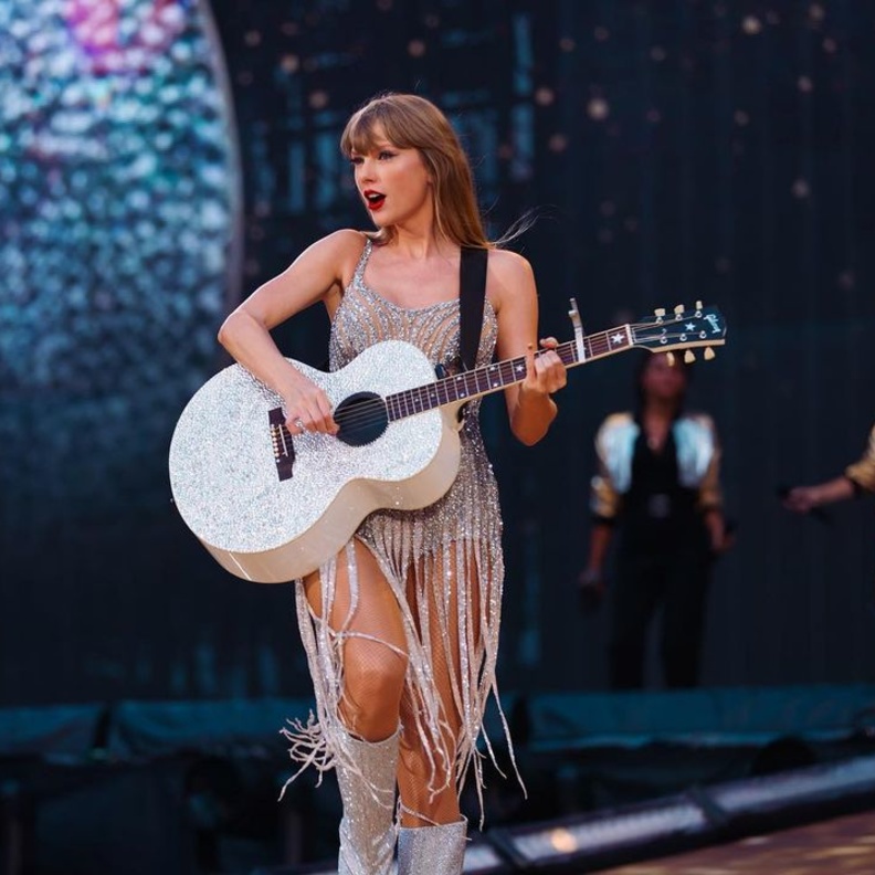 تايلور سويفت