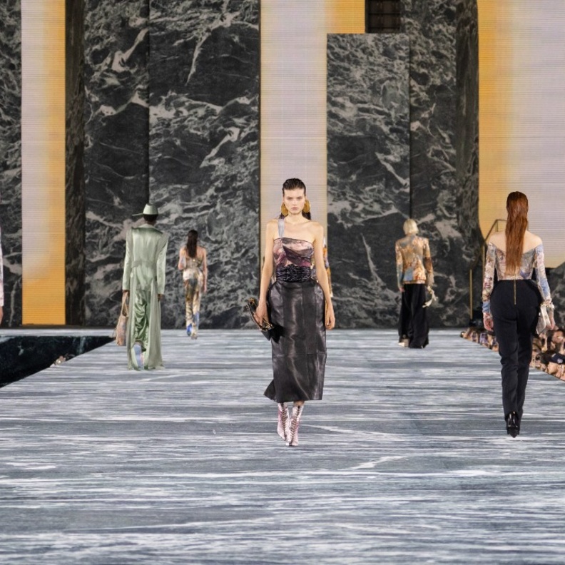 سرقة مجموعة Balmain قبل أيام على انطلاق أسبوع الموضة في باريس