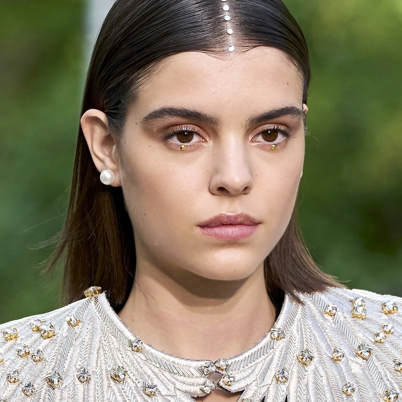 أجدد عطور نسائية تأسرك بنفحات الطبيعة في الخريف ..إليك مميزاتها