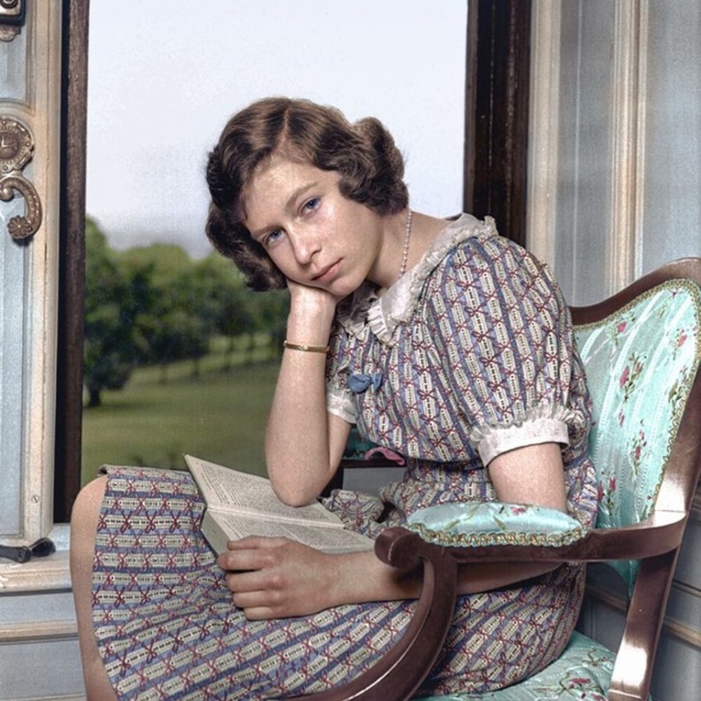 كيف كانت السنوات الأولى من حياة الملكة إليزابيث الثانية وأين وكيف تلقت تعليمها؟