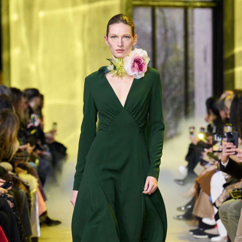 ألوان تتناسق مع إطلالتك باللون الأخضر لليوم الوطني السعودي