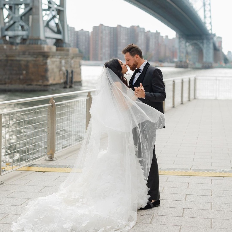 أسبوع حافل بأفراح النجوم من زواج الفنان عاصم الحواط الى احتفال ميريام فارس بذكرى زواجها