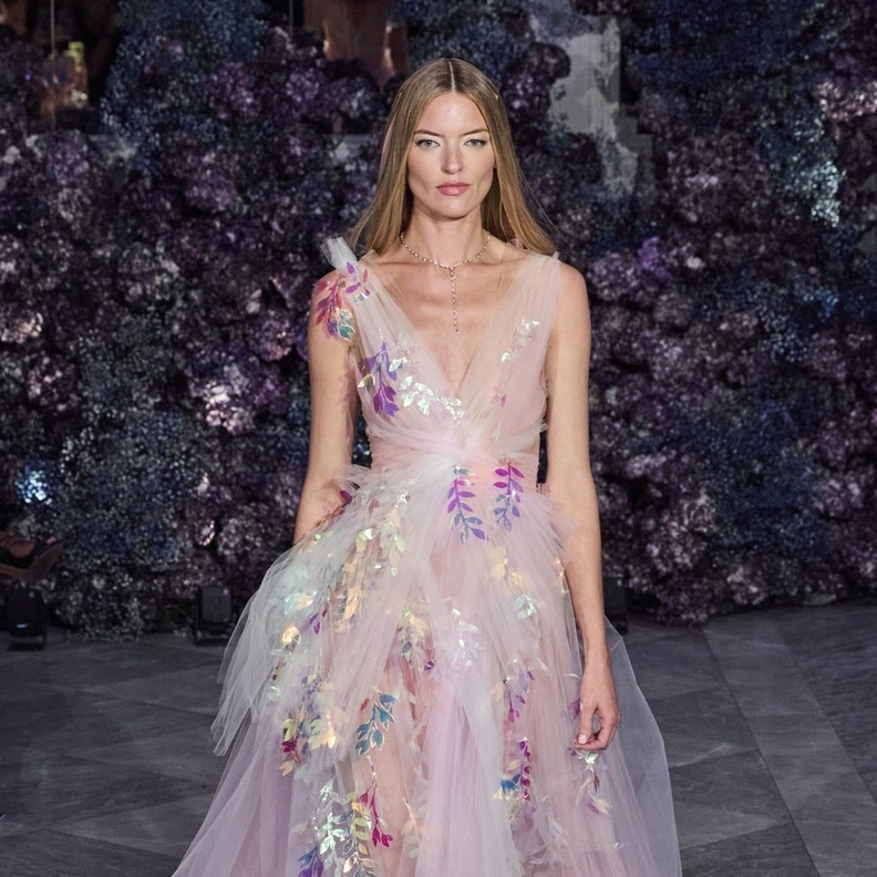 فساتين خطوبة مفعمة بالأنوثة@christiansiriano