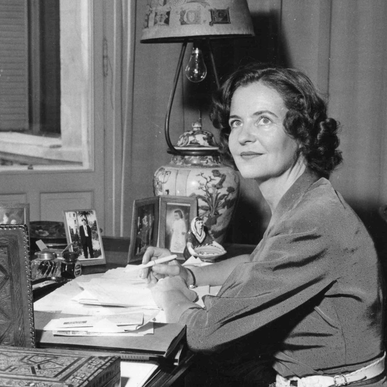 آخر ملكات ألبانيا...العروس الملكية التي تم اختيارها من صورة