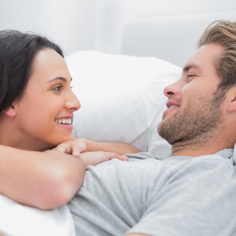 الرجل أيضاً يتوق لسماع الكلام المعسول من أنثاه