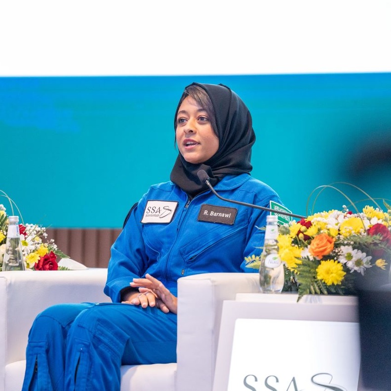 السعوديات وبصمات خاصة لتعزيز الإبتكار.. شخصيات رائدة تشارك في منتدى الثورة الصناعية الرابعة