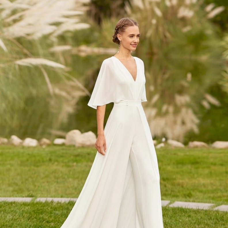 جمبسوت للعروس@almanovia