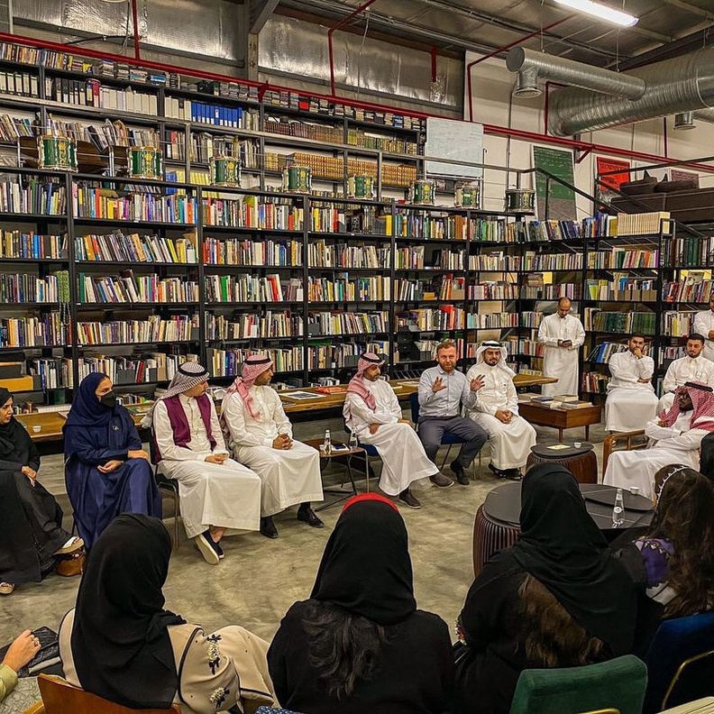 دعم مستمر لقطاع الأزياء في السعودية.. لقاء مفتوح مع نائب وزير الثقافة والرئيس التنفيذي لهيئة الأزياء