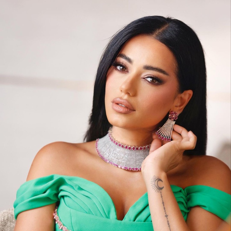 مجوهرات النجمة رحمة رياض