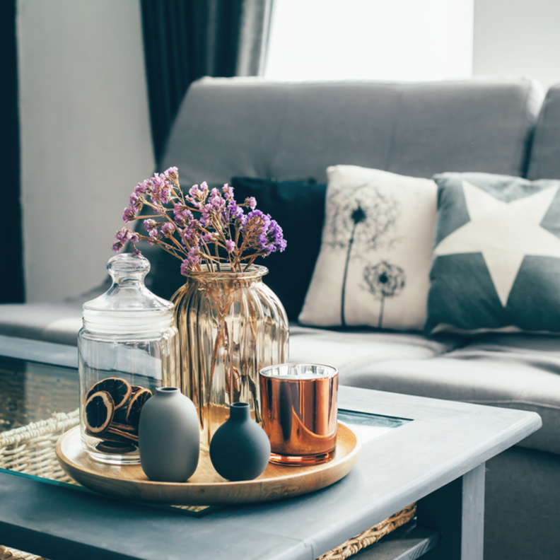 6 عوامل ضعيهم في اعتبارك للاختيار المثالي لطاولة القهوة