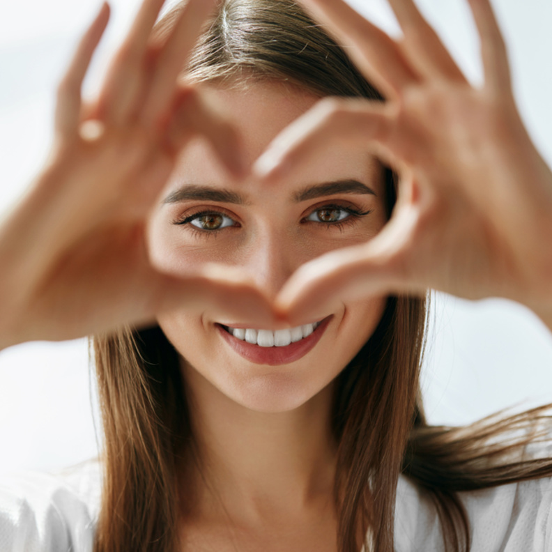 إليكِ الأسباب الرئيسية لمُشكلات الرؤية، وأهم النصائح للاهتمام بصحة العيون