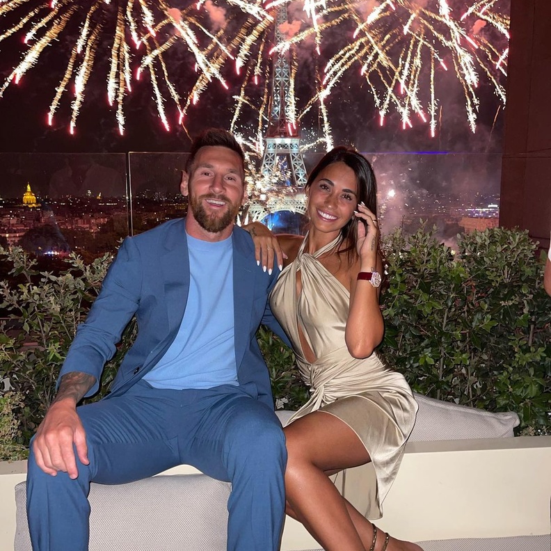 ماذا يوجد في صندوق مجوهرات أنتونيلا روكوزو زوجة ميسي Messi أيقونة برشلونة ولاعب إنتر ميامي الحالي؟