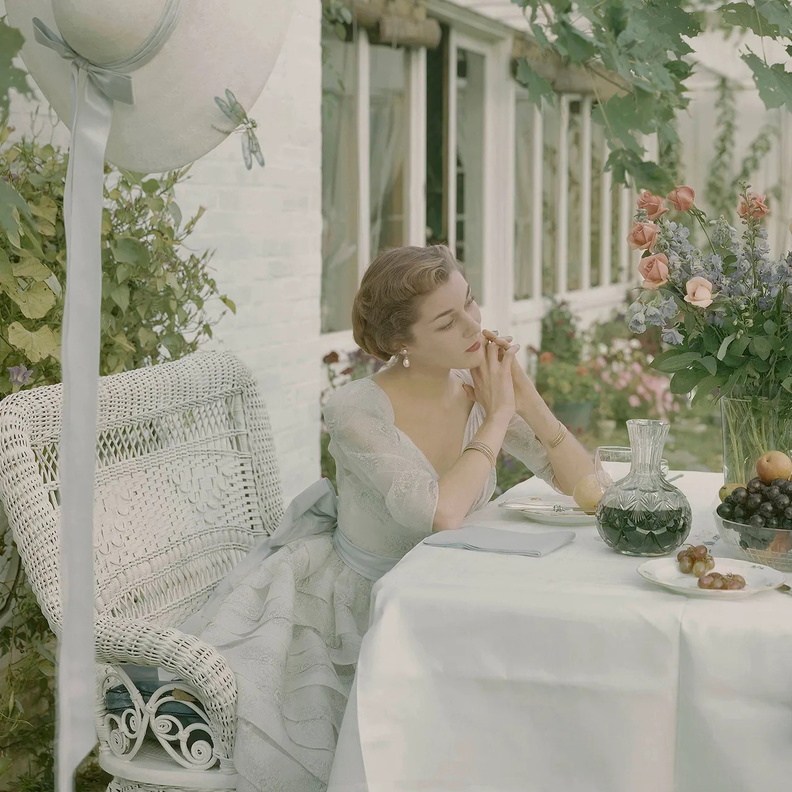 نصائح هامة عند الذهاب بمفردك لحضور حفل زفاف