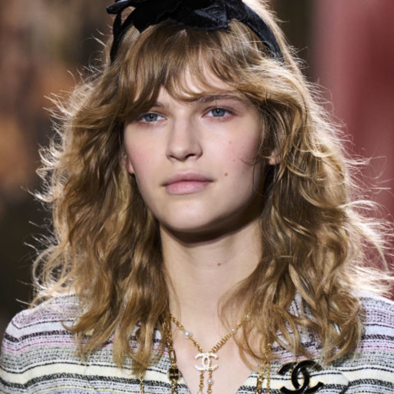 نصائح للعناية بالبشرة والشعر أثناء الرحلات