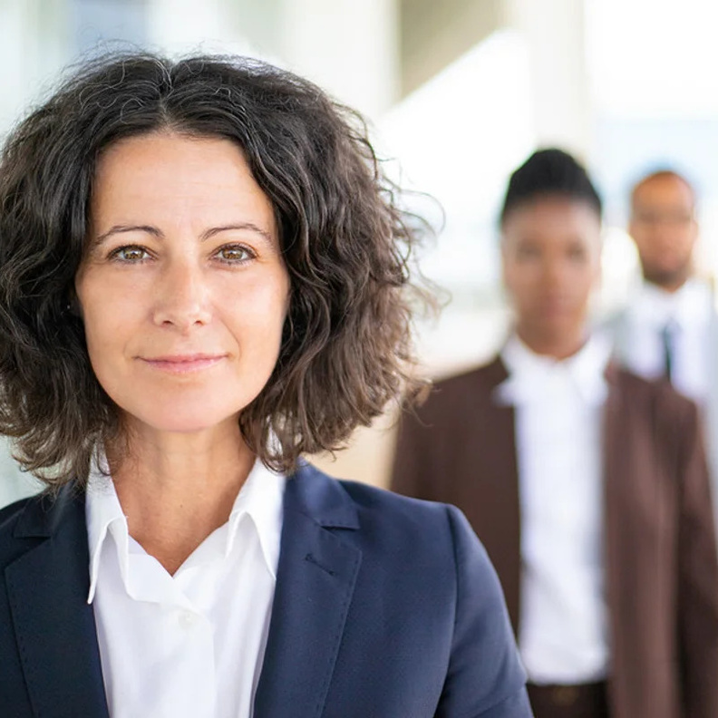 10 نصائح لتعزيز مهاراتِك القيادية في العمل