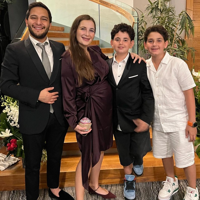 شام الذهبي واخواتها