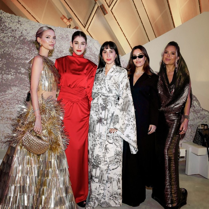 النجمات في  ثاني أيام أسبوع الموضة بالرياض