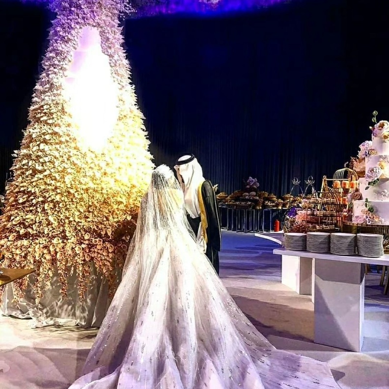 كيكة فخمة وضخمة