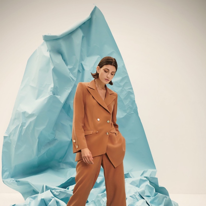 علامة Aquillora