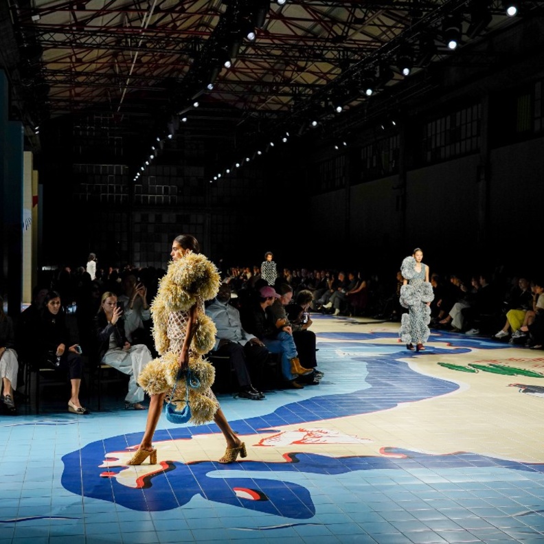 أبرز مجموعات أسبوع الموضة لموسم ربيــــع وصيف 2024