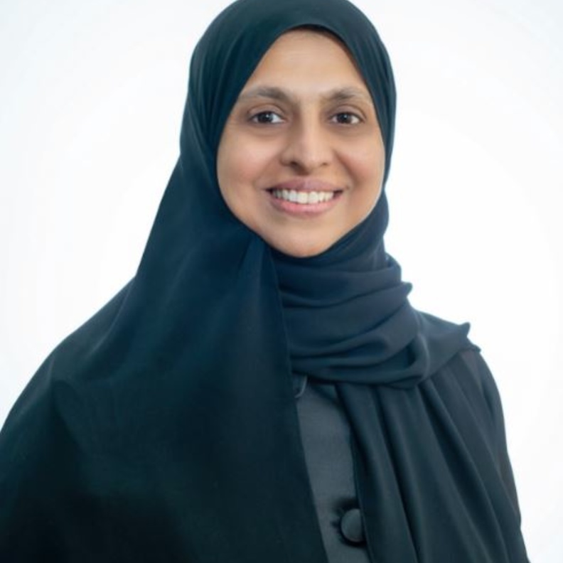 كأول طبيبة إماراتية وعربية.. منى تهلك رئيسا للاتحاد الدولي للمستشفيات