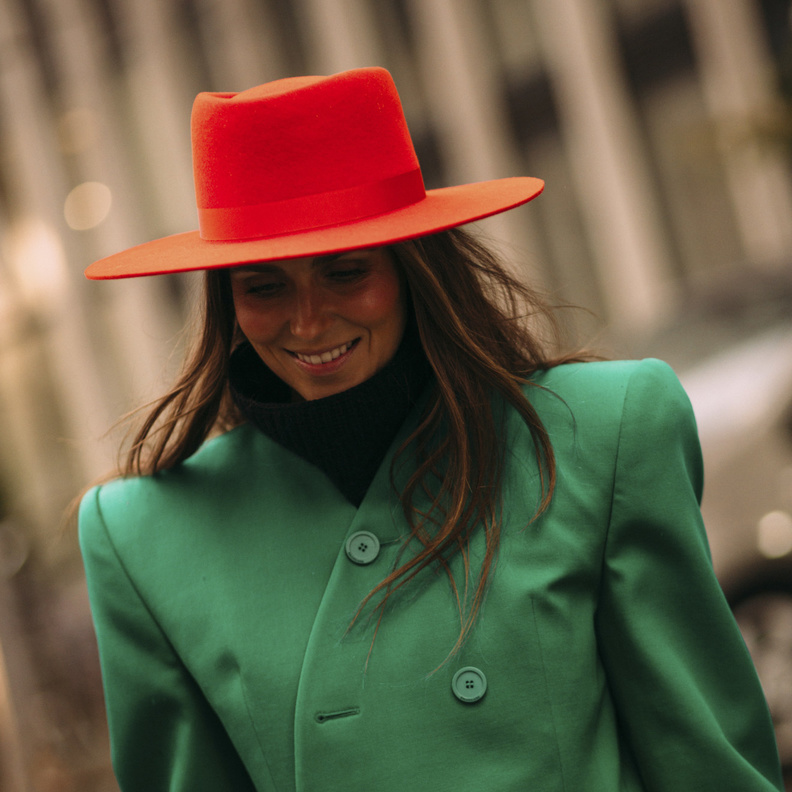 القبعة صيحة خريفية لافتة 