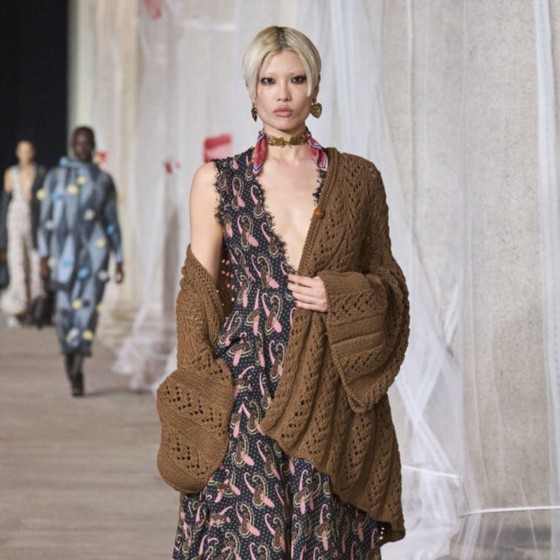 إطلالة من Etro