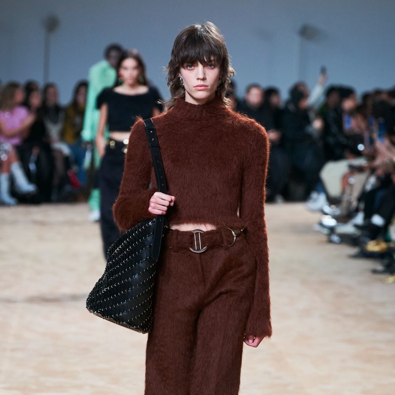 أظهري كل أناقتك من خلال تنسيق السروال الرسمي بأكثر من طريقة