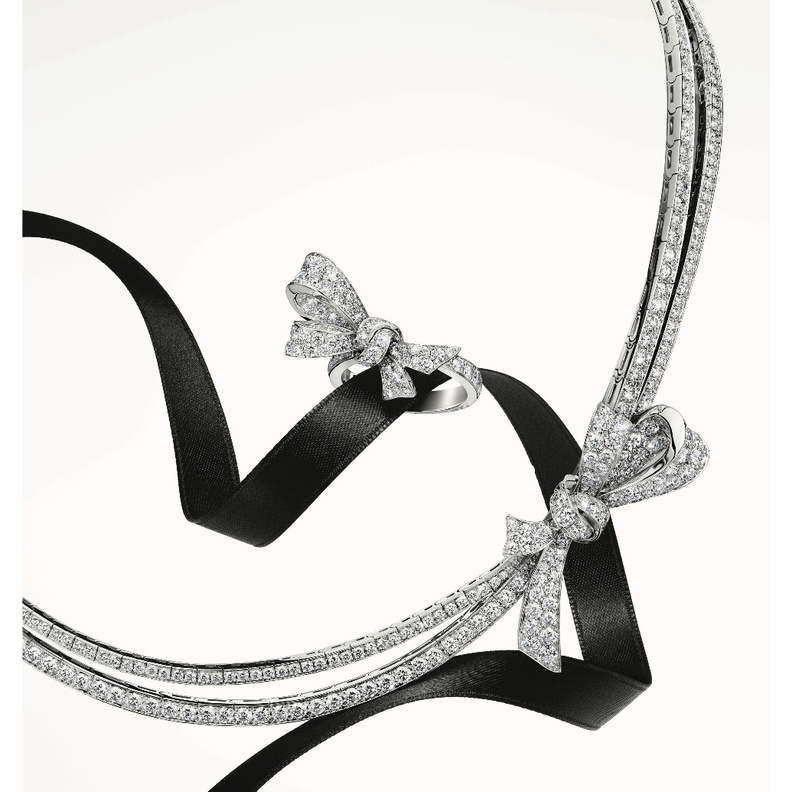 شاهدي Tilda's Bow أناقة غراف المميزة