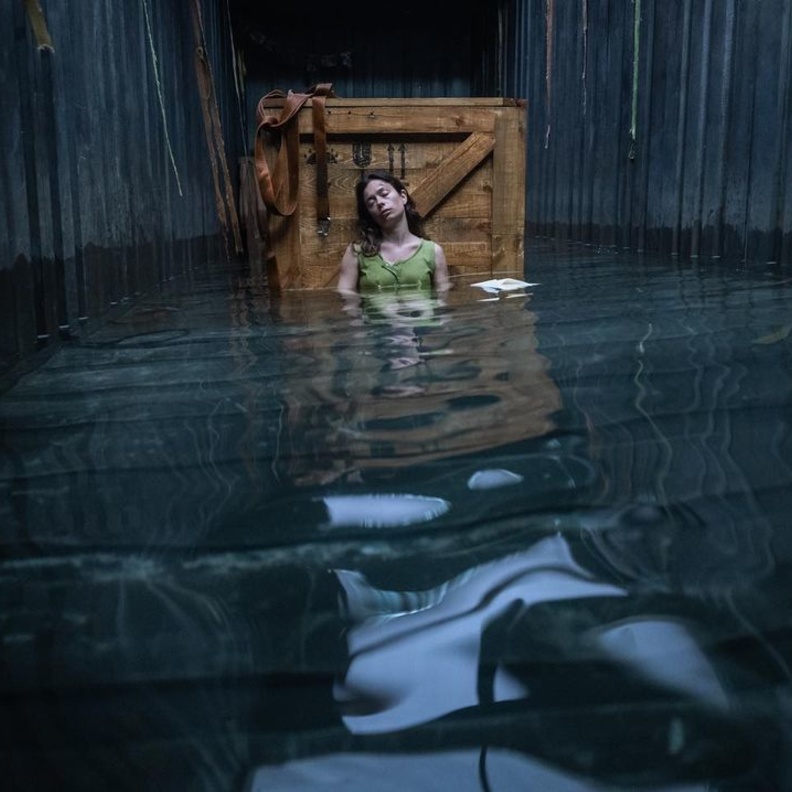 هؤلاء العنصر الأكثر إلهامًا الذي ساعد أبطال هذه الأفلام للبقاء على قيد الحياة رغم الصعاب