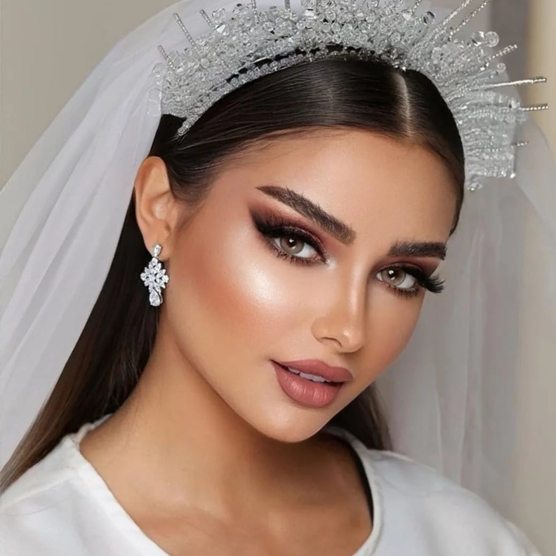 من تصاميم اكسسوارات تسريحات العرايس من نفيسة محسن مؤسسة متجر كاف نون