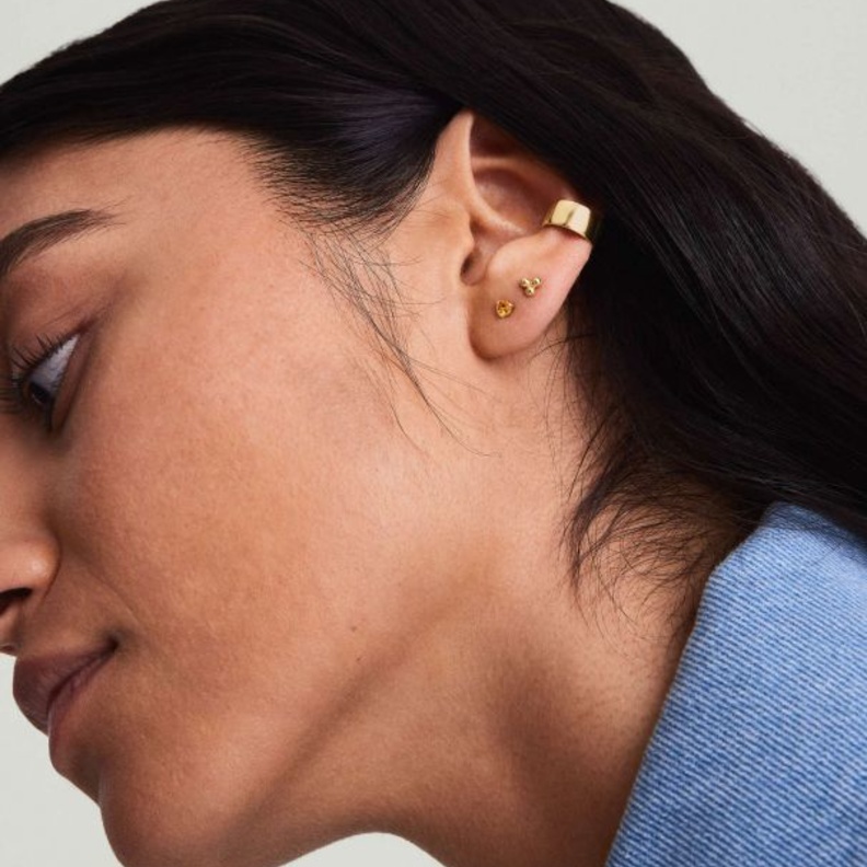 أفكار هدايا.. تشكيلة مجوهرات مرصعة بالسترين حجر نوفمبر