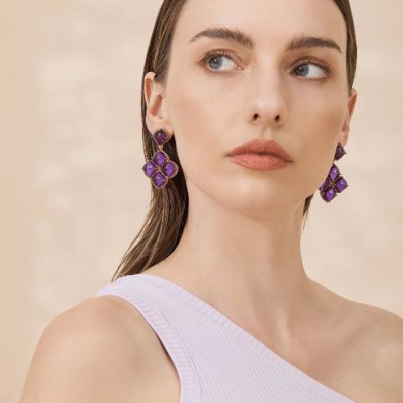 أقراط أذن مرصعة بالجمشت من فالير Valére 