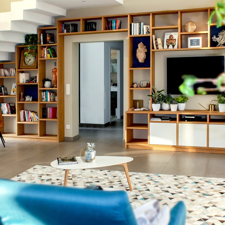 أهمية التخزين الذكي في عالم الديكور والتصميم الداخلي