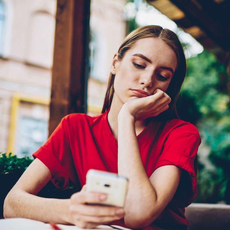 الحرمان من الشعور بالأمان أحد التأثيرات السلبية للحزن الجماعي لذا يجب محاربته