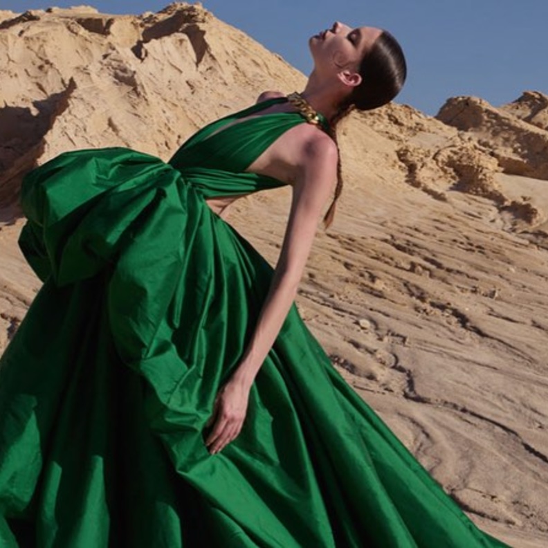 الرياض تحتضن معرض Ethereal Echoes بتعاون الفنانة العالمية "مارينا فيودوروفا" والمصمم السعودي "يوسف أكبر"