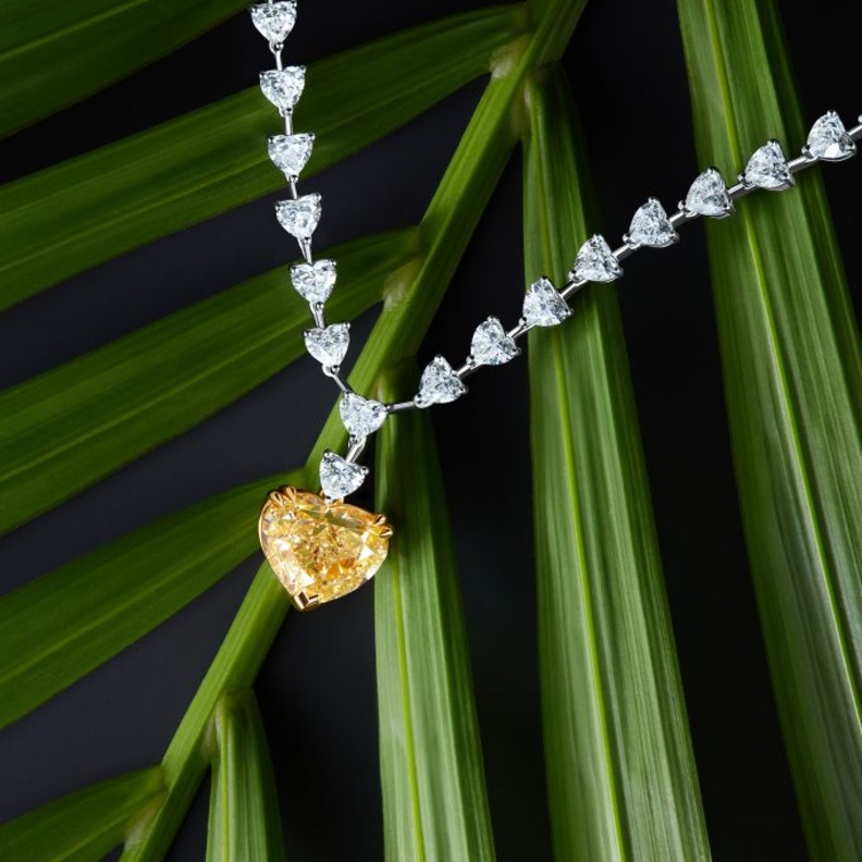 الماس الأصفر يتألق في مجوهرات بارور أتيليه Parure Atelier  لهذا الموسم