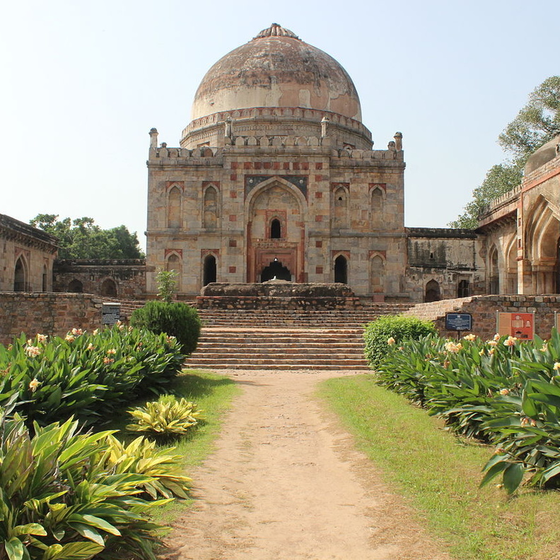 حدائق لودي من أجمل وجهات سياحية في نيودلهي بواسطة Anita Mishra