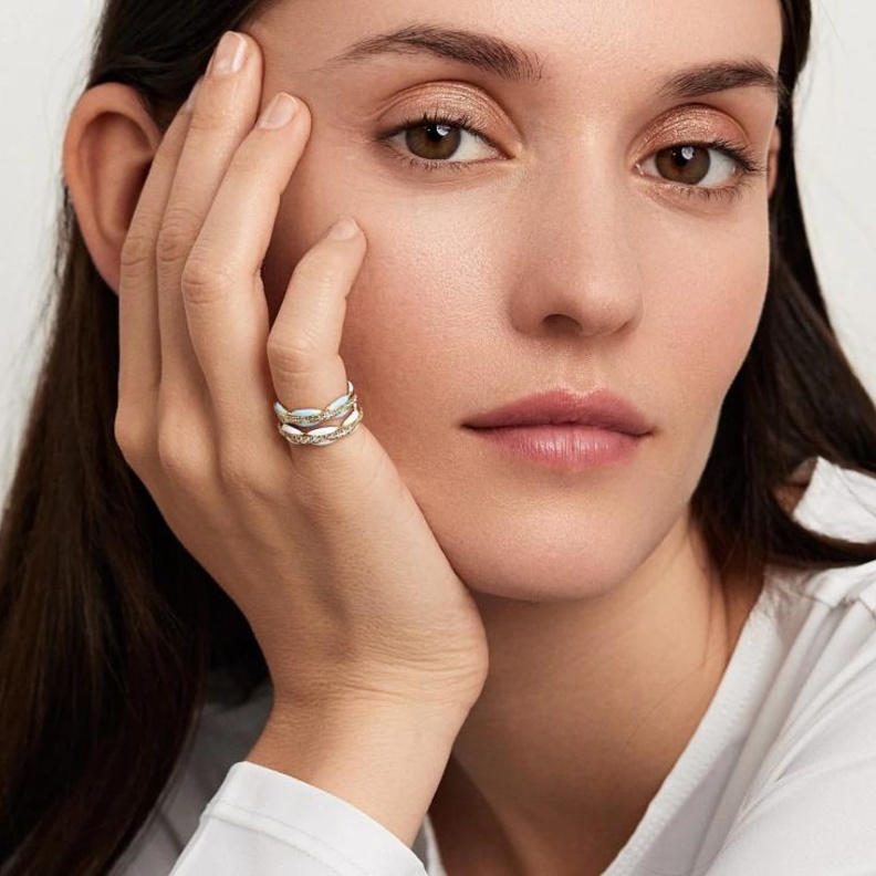 خاتمان مرصعان بالألماس من ميليسا كاي Melissa Kaye 