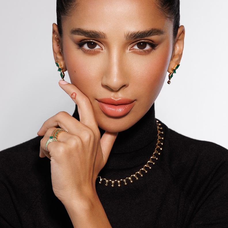 مجوهرات "فوق" للمصممة هالة عبدالله من توقيع دار Ofa..يحتفي بالتراث الوطني السعودي والحداثة