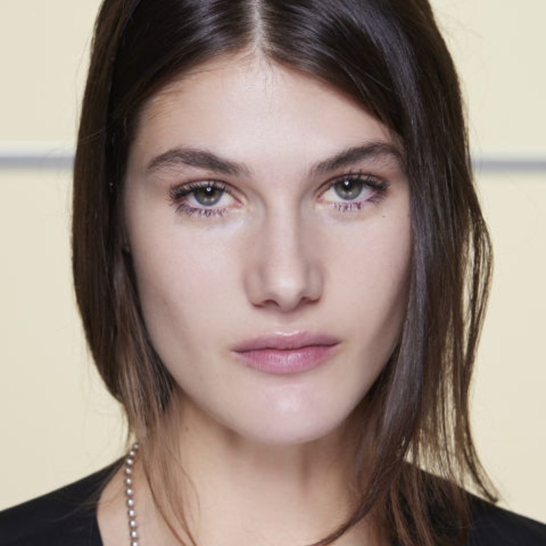 رؤية جمالية حول كيفية حماية حجم الشفاه من علامات الشيخوخة بطرق فعّالة وطبيعية