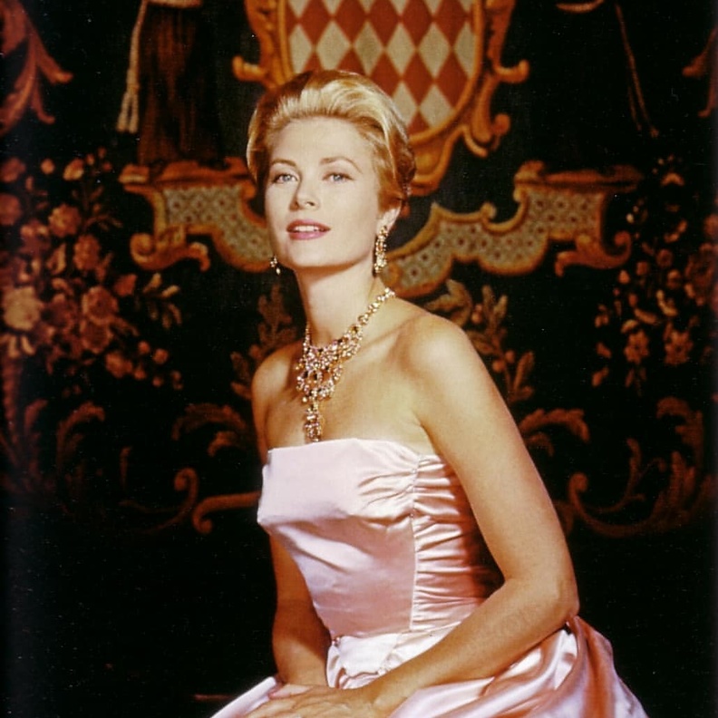 أجمل مجوهرات غريس كيلي Grace Kelly من الياقوت الأحمر
