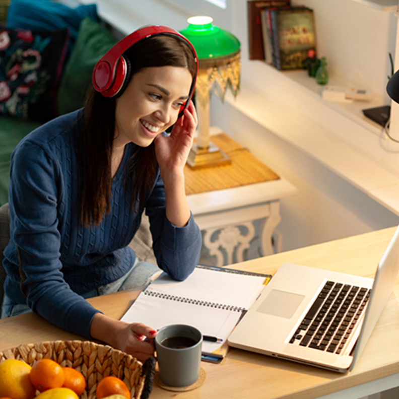 ما هو الذكاء العاطفي وكيف تفهمن العواطف وتوظفينها بشكل أفضل؟