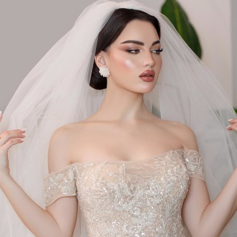 من تسريحات العرايس من خبيره تصفيف الشعر السعودية بشاير العمري