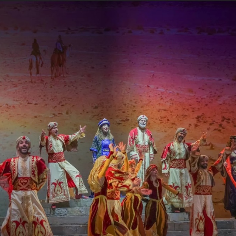 المسرحية الموسيقية "جميل وبثينة" تعود من جديد لأحضان العلا