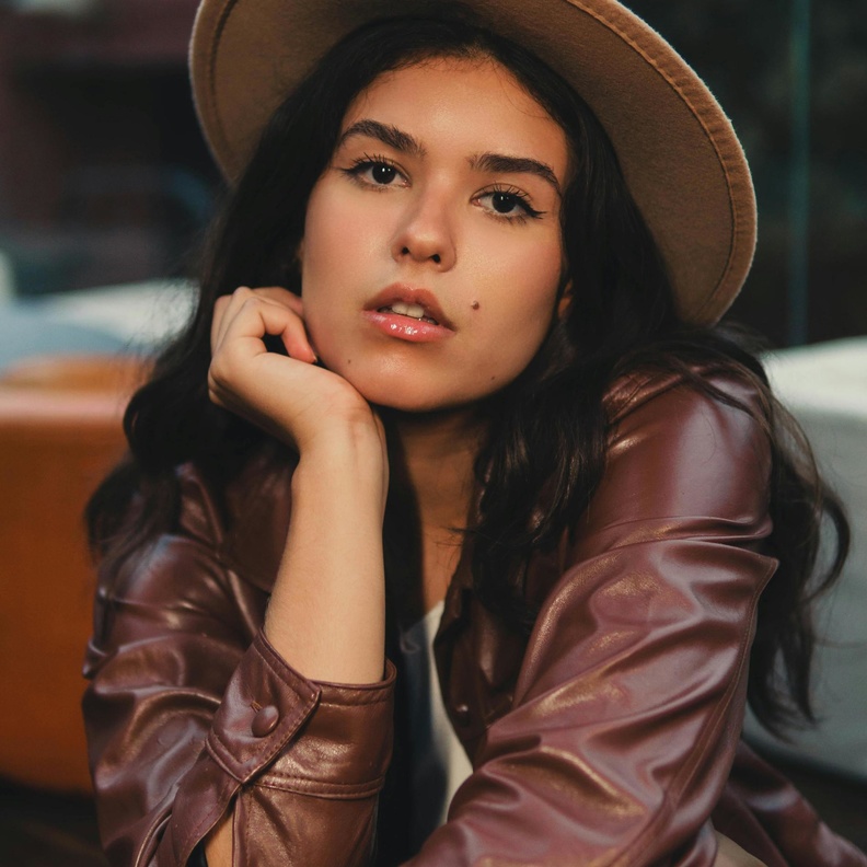 شامات الوجه تسبب لك ازعاجاً؟ فإليك طرق تجميلية لإزالتها