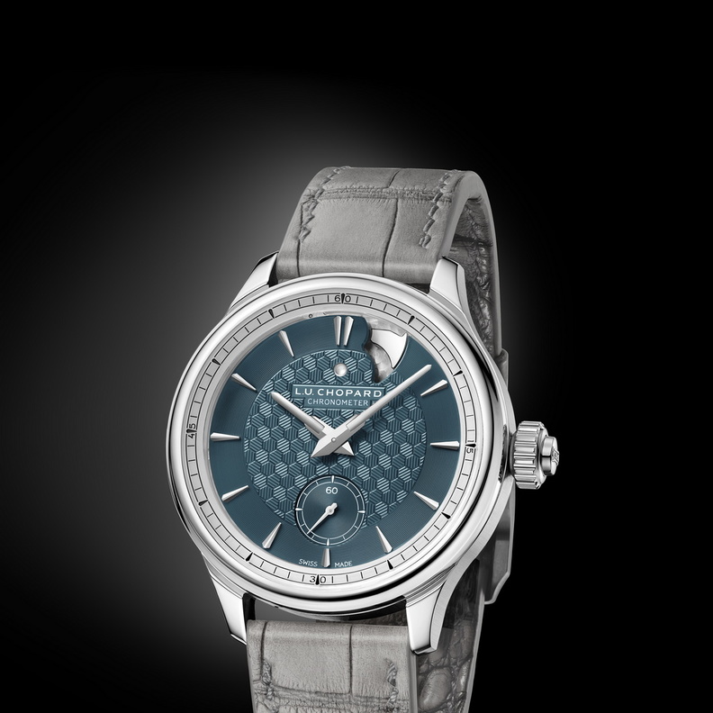 ساعة L.U.C Strike One