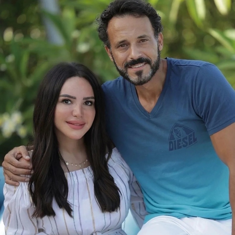 يوسف الشريف وانجي علاء