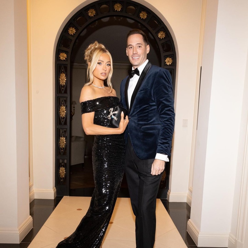 باريس هيلتون وزوجها